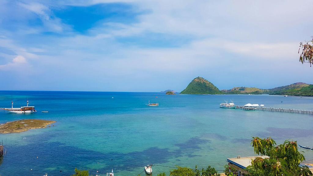Hotel Blue Parrot à Labuan Bajo Extérieur photo